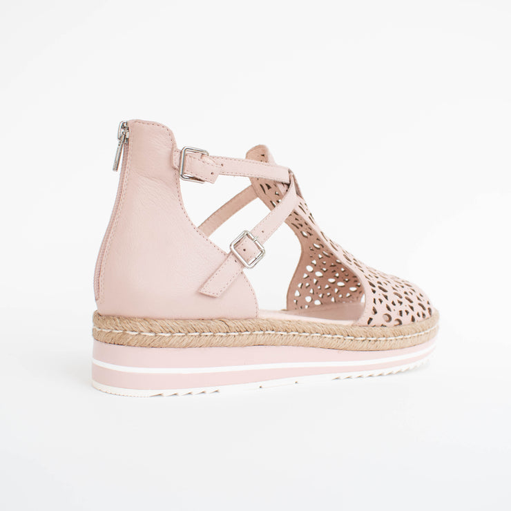Django and Juliette Accra Rose Sandals back. Size 44 womens shoes