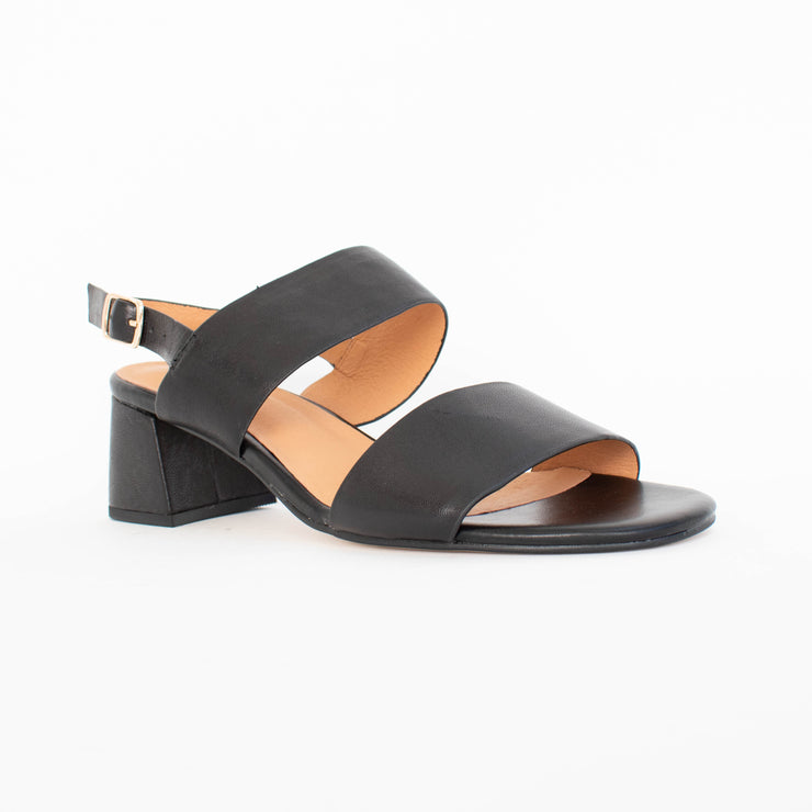 Bresley Acrobat Black Sandal front. Size 43 womens shoes