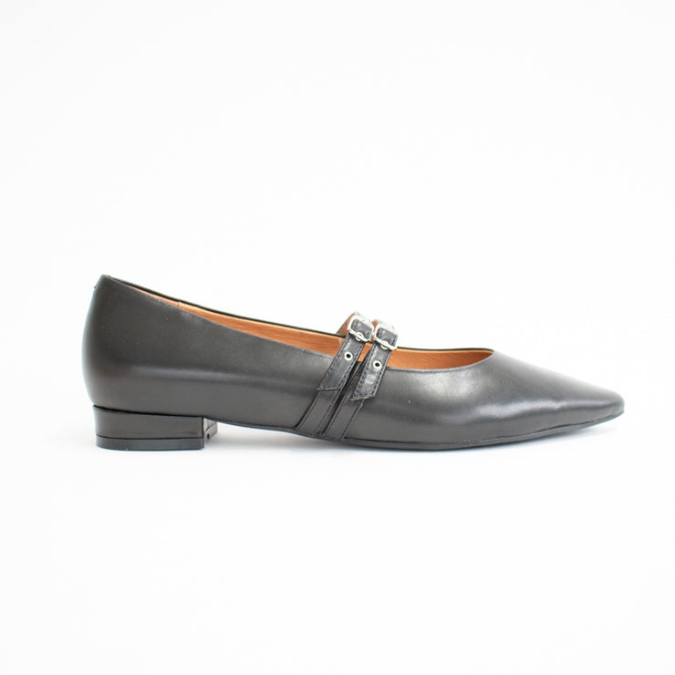 Bresley Aidan black Shoes side. Size 42 womens shoes