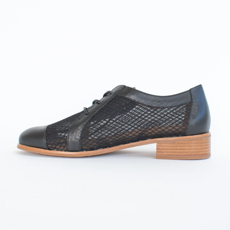 Bresley Alk Black Shoes inside. Size 45 womens shoes