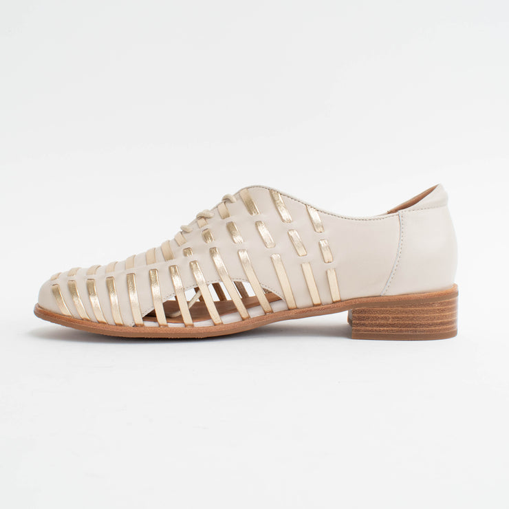 Bresley Arco Bone Gold Shoes inside. Size 45 womens shoes
