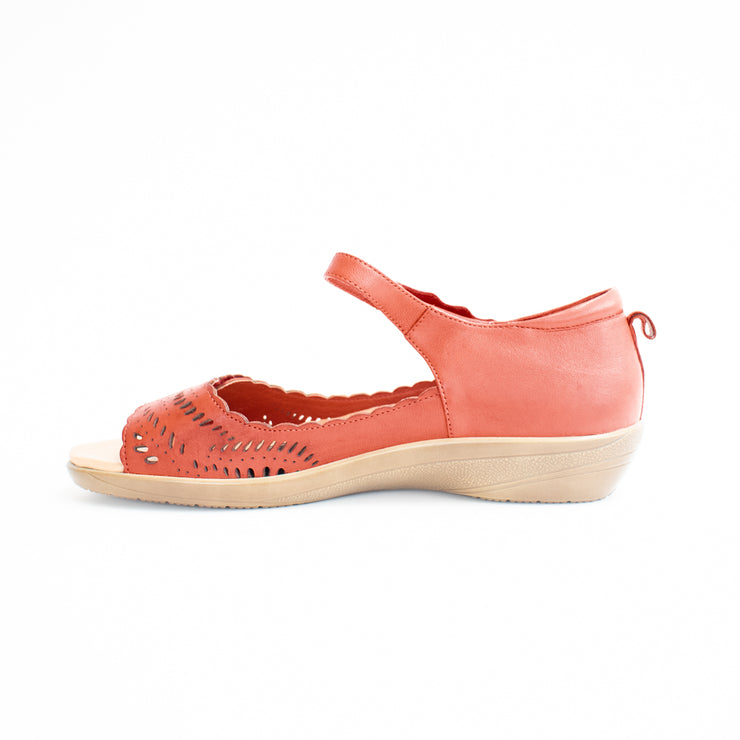 Pure Comfort Art Coral Sandals inside. Size 45 womens shoes