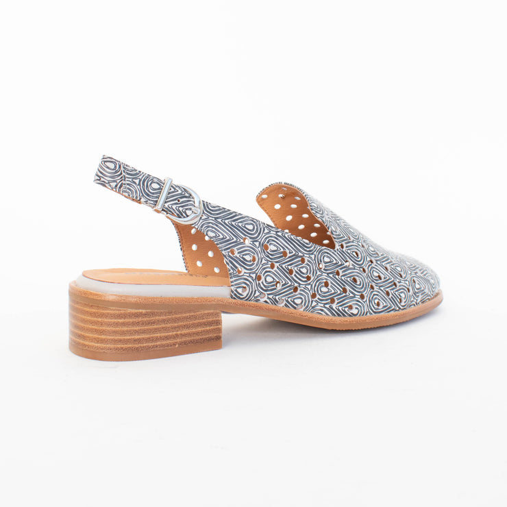 Bresley Asp Bead Shoes back. Size 44 womens shoes