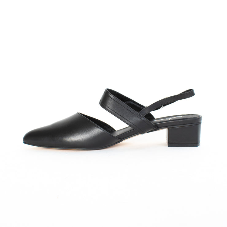Minx Astrid Black Shoe Black inside. Size 45 womens shoes
