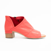 Hinako Barclay Pomegranate Sandals side. Size 42 womens shoes