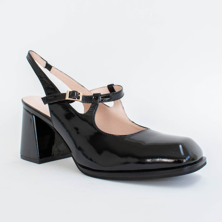 Tamara London Baylor Black Patent Shoes front. Size 43 womens shoes