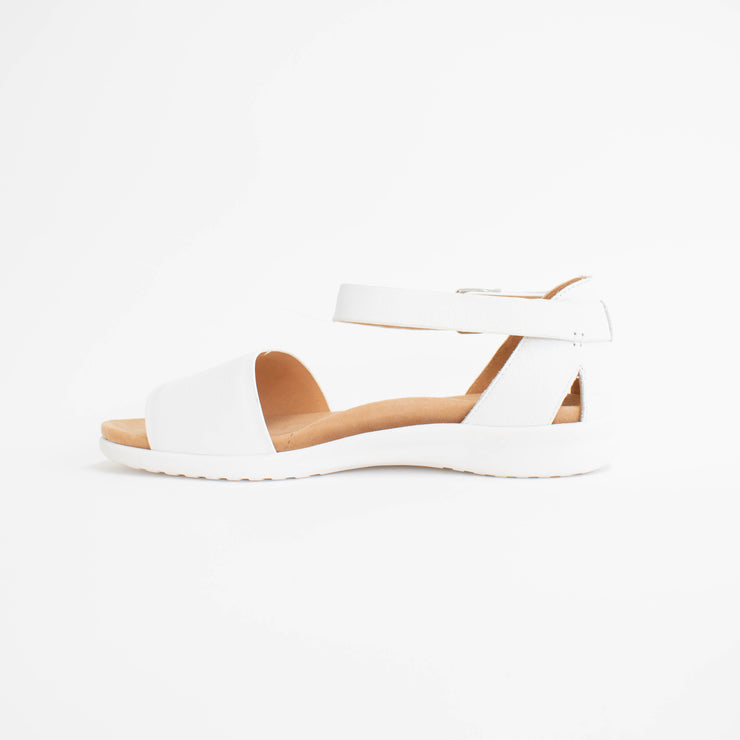 Ziera Beverly White Sandals inside. Size 45 womens shoes