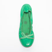 Django and Juliette Beyond Bright Emerald Shoe top. Size 42 womens shoes