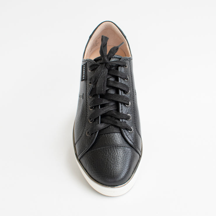 Frankie4 Nat III Black White Sneakers top. Size 10 womens shoes