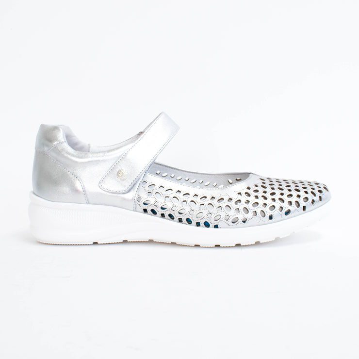 Klouds Blissed Silver Shoes side. Size 42 womens shoes
