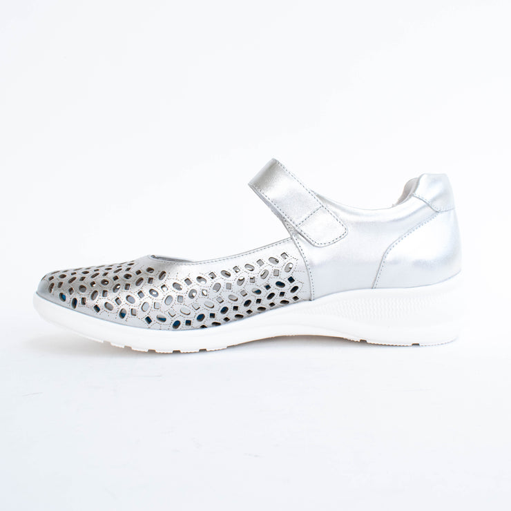 Klouds Blissed Silver Shoes inside. Size 42 womens shoes
