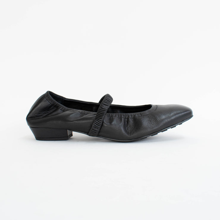 Tamara London Bugsy Black Shoes side. Size 42 womens shoes