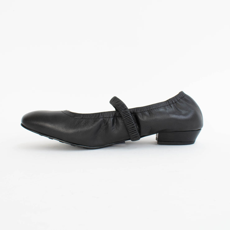 Tamara London Bugsy Black Shoes inside. Size 45 womens shoes