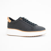 Hush Puppies Burst Black Sneaker front. Size 11 womens shoes