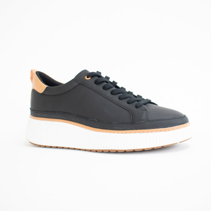 Hush Puppies Burst Black Sneaker front. Size 11 womens shoes