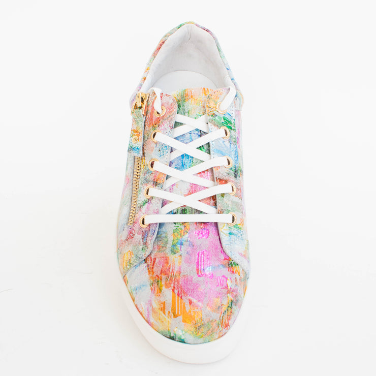 Klouds Cara Print Sage Sneakers top. Size 42 womens shoes