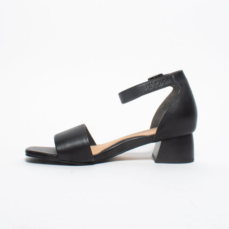 Ziera Clairest Black Sandal inside. Size 42 womens shoes
