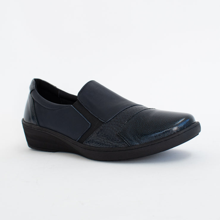 Cabello Claire Navy Patent Shoes front. Size 43 womens shoes