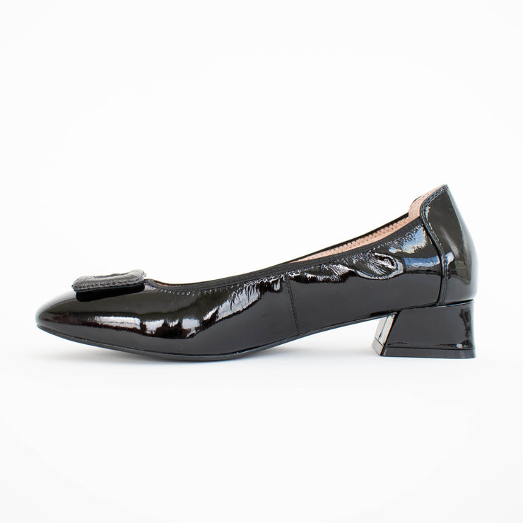 Bresley Dame Black Patent Shoes inside. Size 45 womens shoes