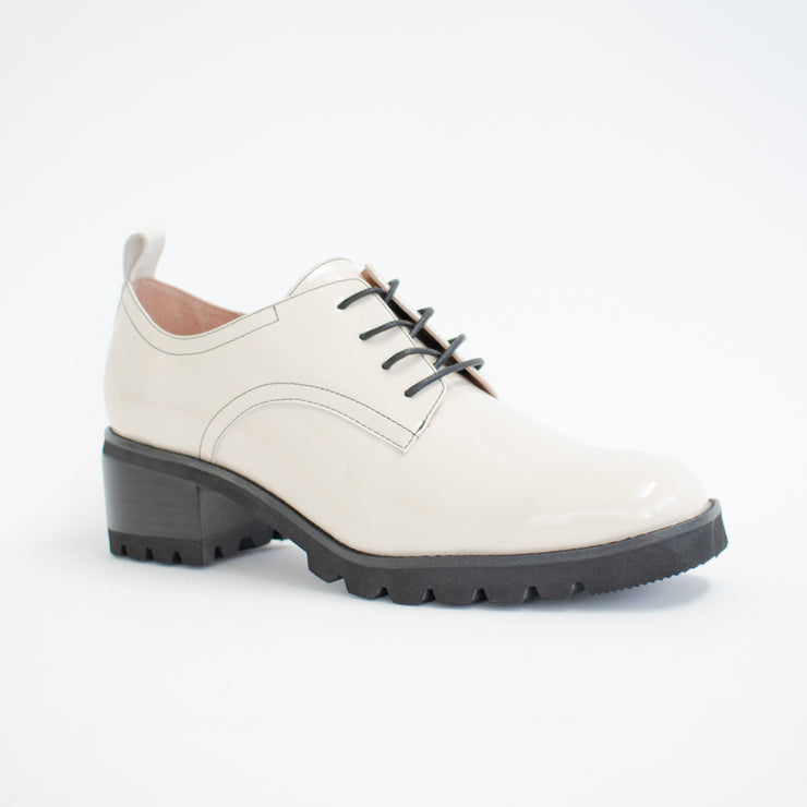 Bresley Daya Bone Patent Shoes front. Size 43 womens shoes