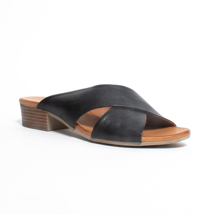 Cabello Deran Black Sandal front. Size 43 womens shoes