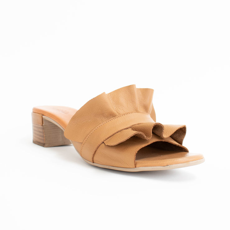 Hinako Dixie Tan Sandals front. Size 43 womens shoes