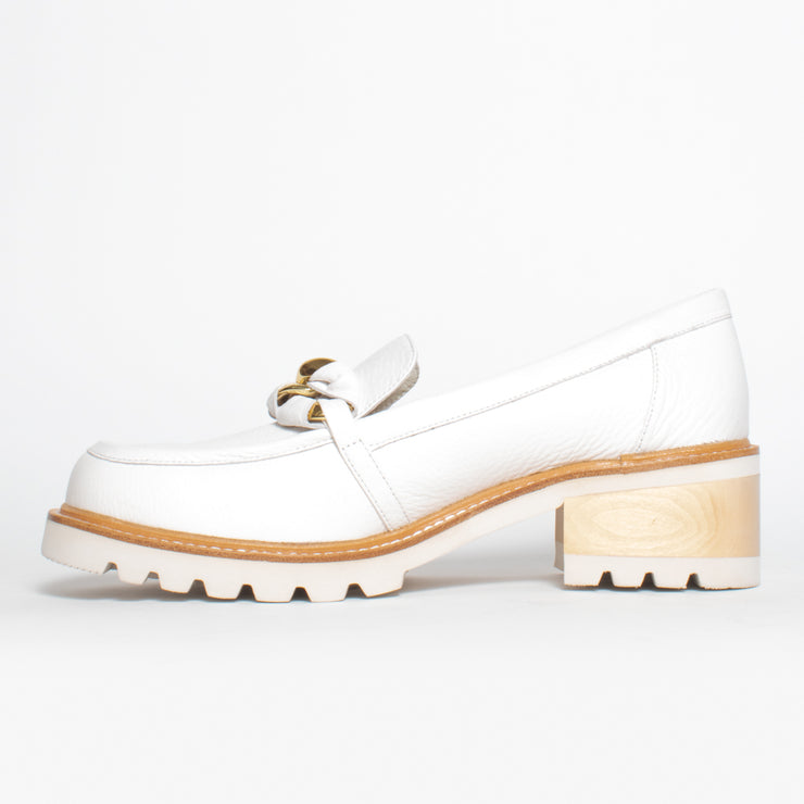 Bresley Dobbie White Shoe inside. Size 45 womens shoes