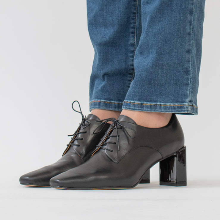 Tamara London Bondi Black Shoes model shot. Size 43 womens shoes