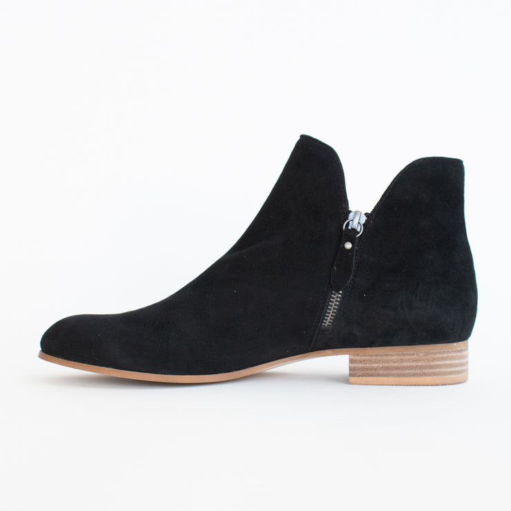 Django and Juliette Faye Black Suede Ankle Boots inside. Size 45 womens shoes