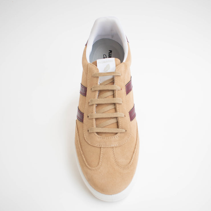 Plumaflex Freda Camel Sneaker top. Size 42 womens shoes
