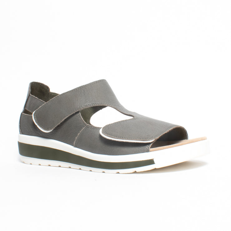 Ziera Gialisse Olive Sandal front. Size 43 womens shoes