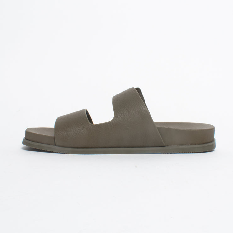 Hush Puppies Goddess Sage Sandal inside. Size 13 womens shoes