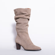 Hush Puppies Hunch Taupe Suede Boot front. Size 11 womens shoes