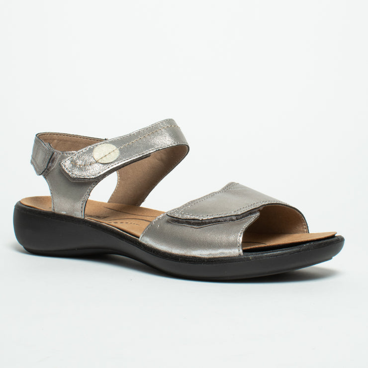 Westland Ibiza 79 Platinum Sandal front. Size 43 womens shoes