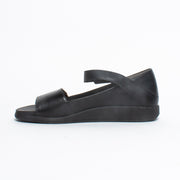 Ziera Isolde Black Sandal inside. Size 45 womens shoes