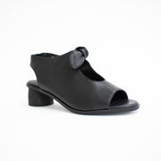 Isabella Ivy Black Sandals front. Size 43 womens shoes
