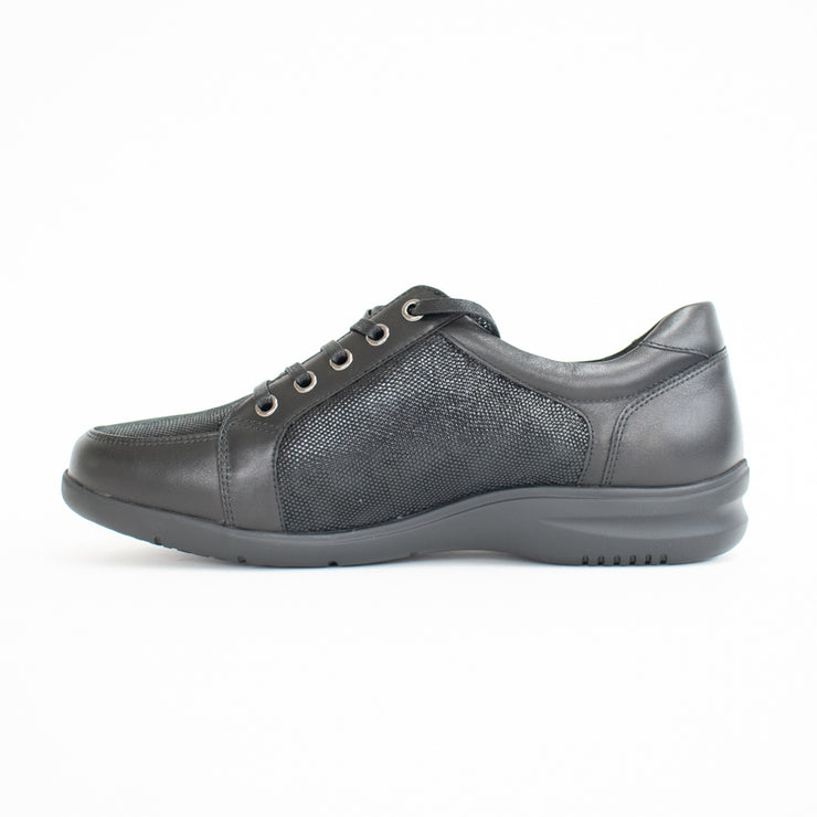 Klouds Jaslyn Black Stretch Shoes inside. Size 42 womens shoes