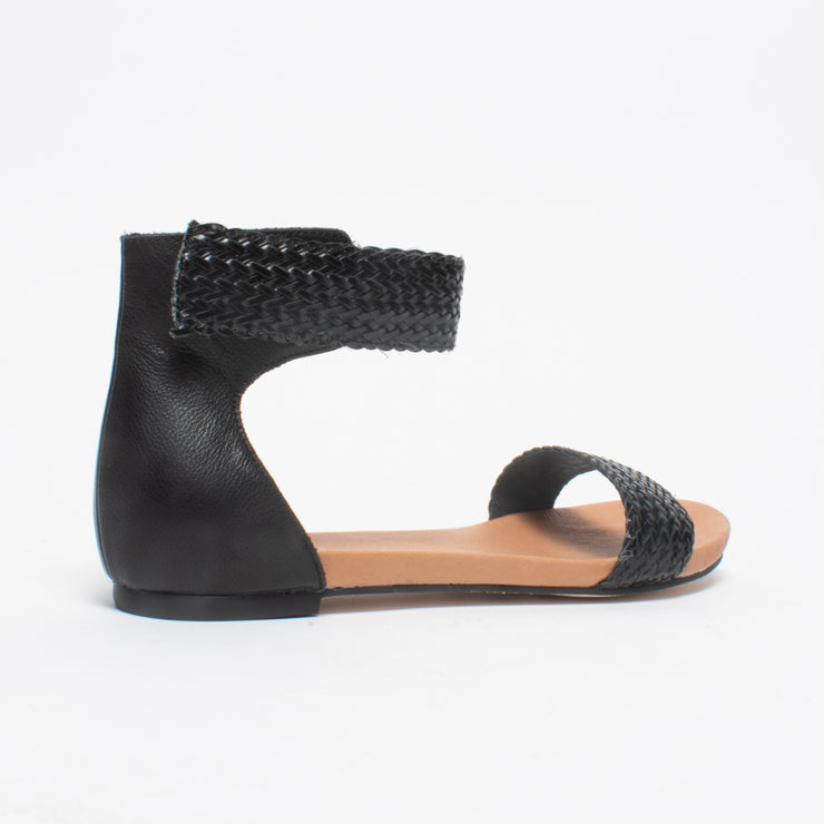 Django and Juliette Jellan Black Sandal back. Size 44 womens shoes