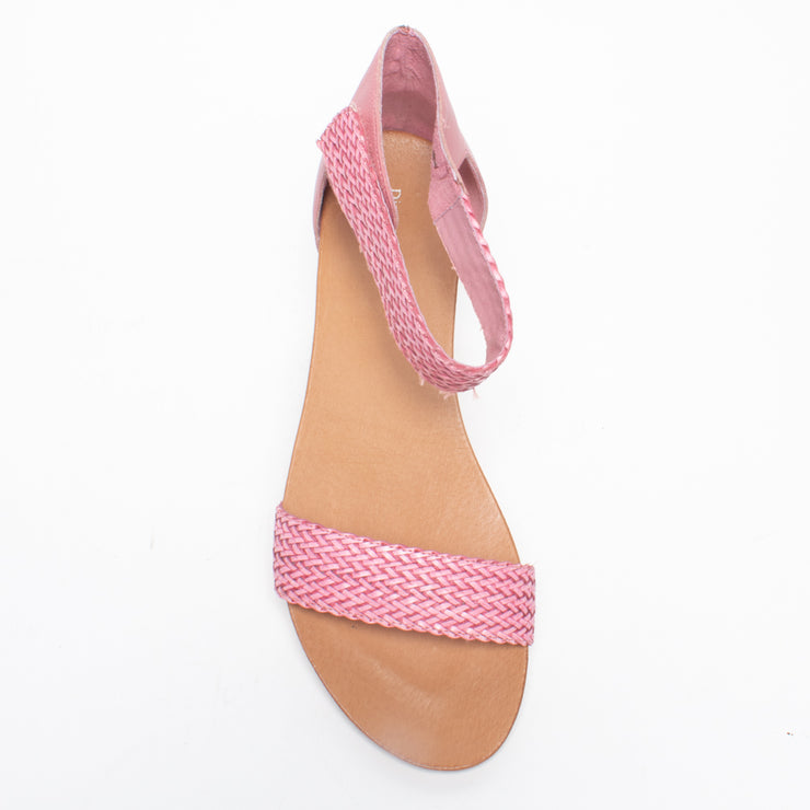 Django and Juliette Jellan Pretty Pink Sandal top. Size 42 womens shoes