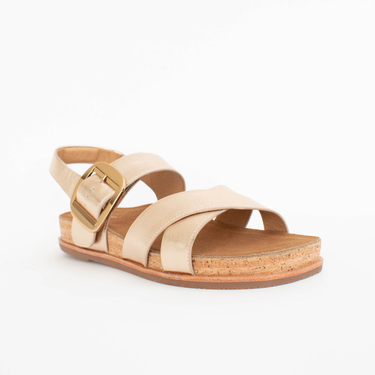 Hush Puppies Jester Gold Sandals front. Size 11 womens shoes