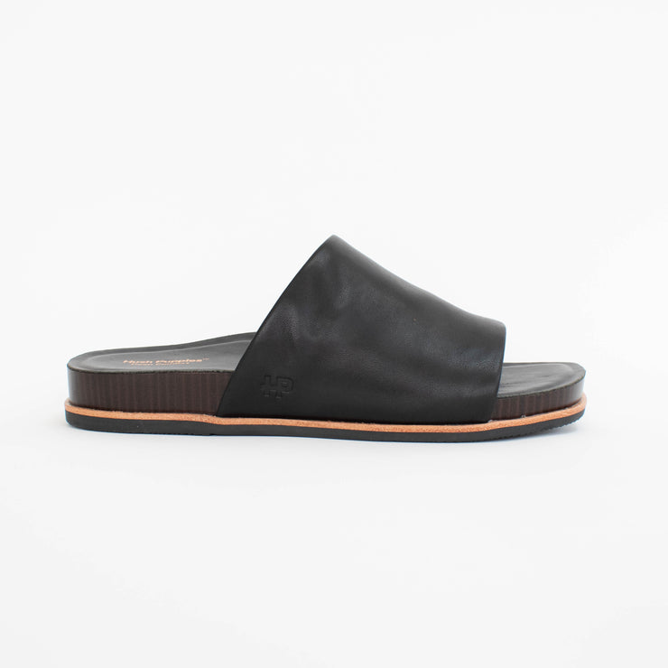 Hush Puppies Jewel Black Sandals side. Size 10 womens shoes