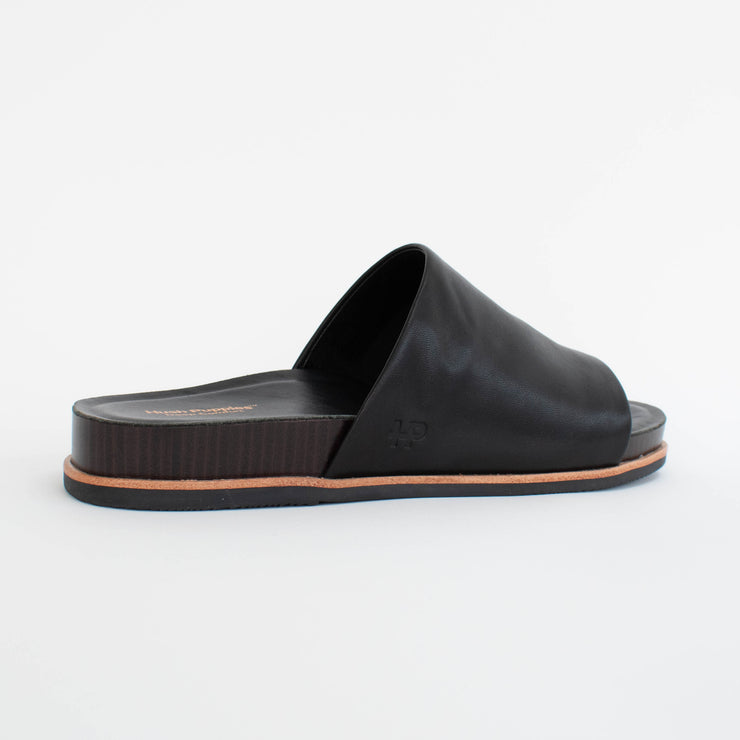 Hush Puppies Jewel Black Sandals back. Size 12 womens shoes