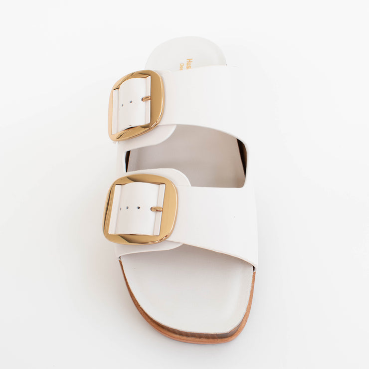 Hush Puppies Jonah White Sandals top. Size 10 womens shoes