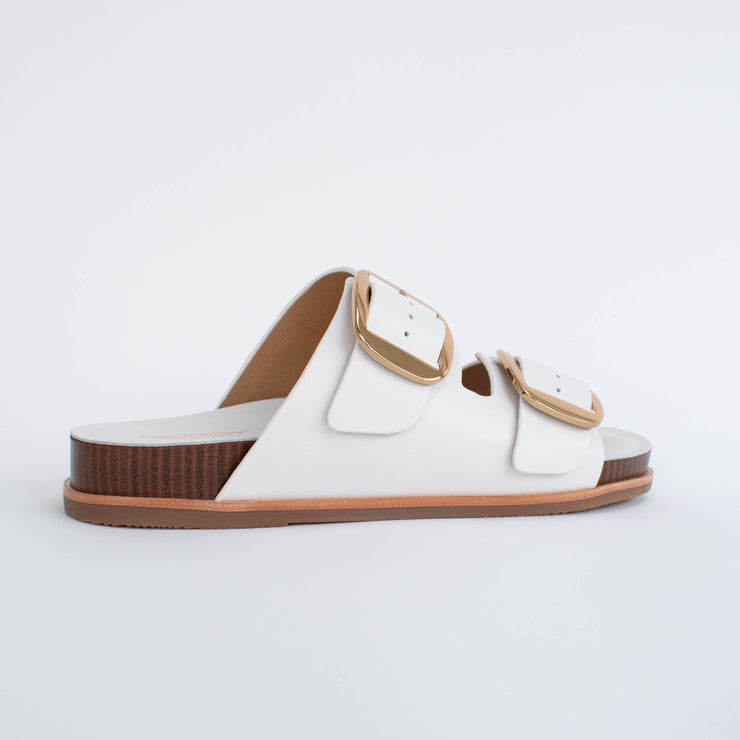 Hush Puppies Jonah White Sandals back. Size 12 womens shoes