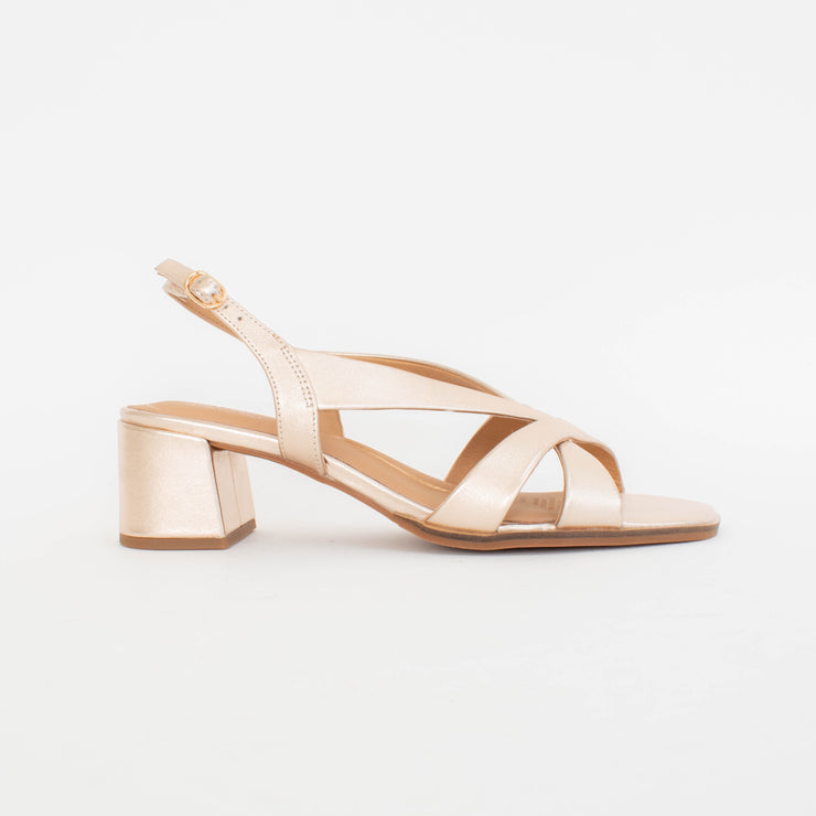 Hush Puppies Kaboo Soft Gold Sandals side. Size 10 womens shoes