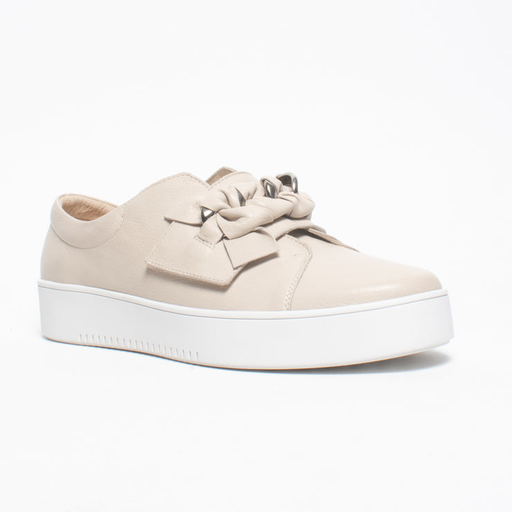 DJ Layart Almond  Sneaker front. Size 43 womens shoes