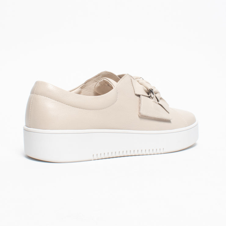 DJ Layart Almond  Sneaker back. Size 44 womens shoes