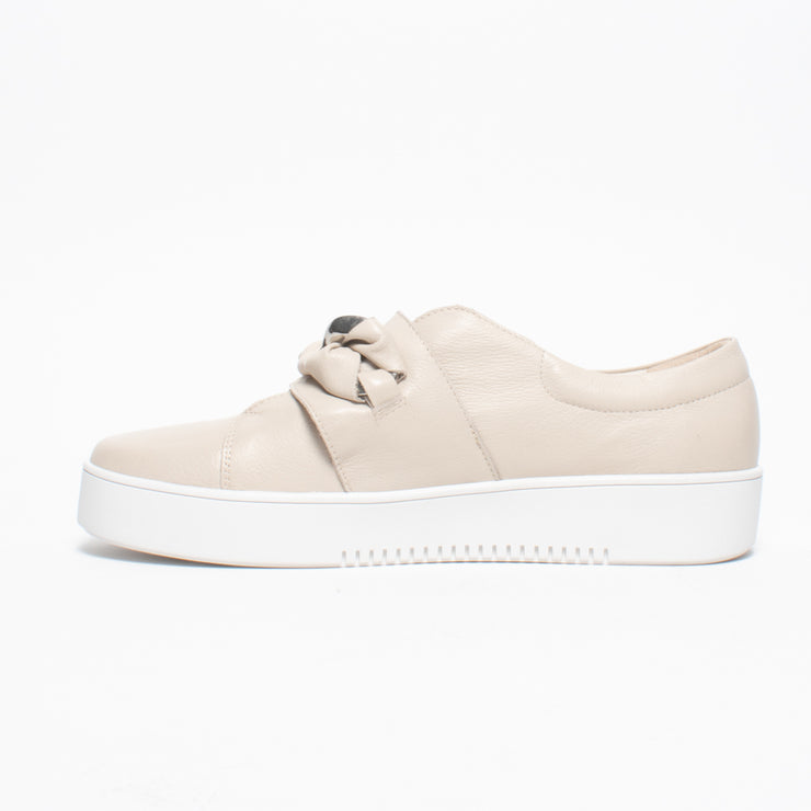 DJ Layart Almond  Sneaker inside. Size 45 womens shoes