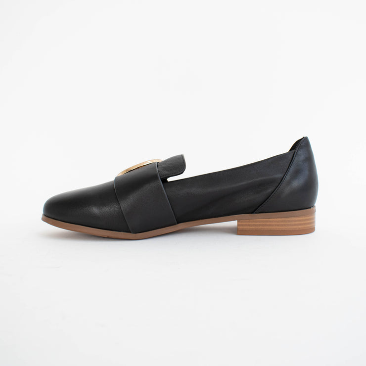 Hush Puppies Lexy Black Shoes inside. Size 13 womens shoes
