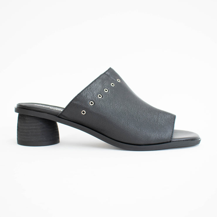 Isabella Illaroo Black Sandals side. Size 42 womens shoes